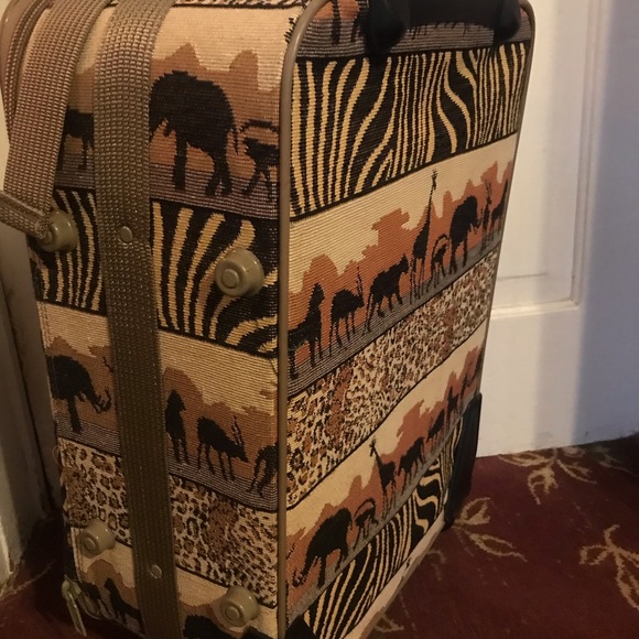 PIONEER set travel luggage bag 4pc ( lcheck in lagguge & rolling ,2 tote bags ) - Picture 3 of 15